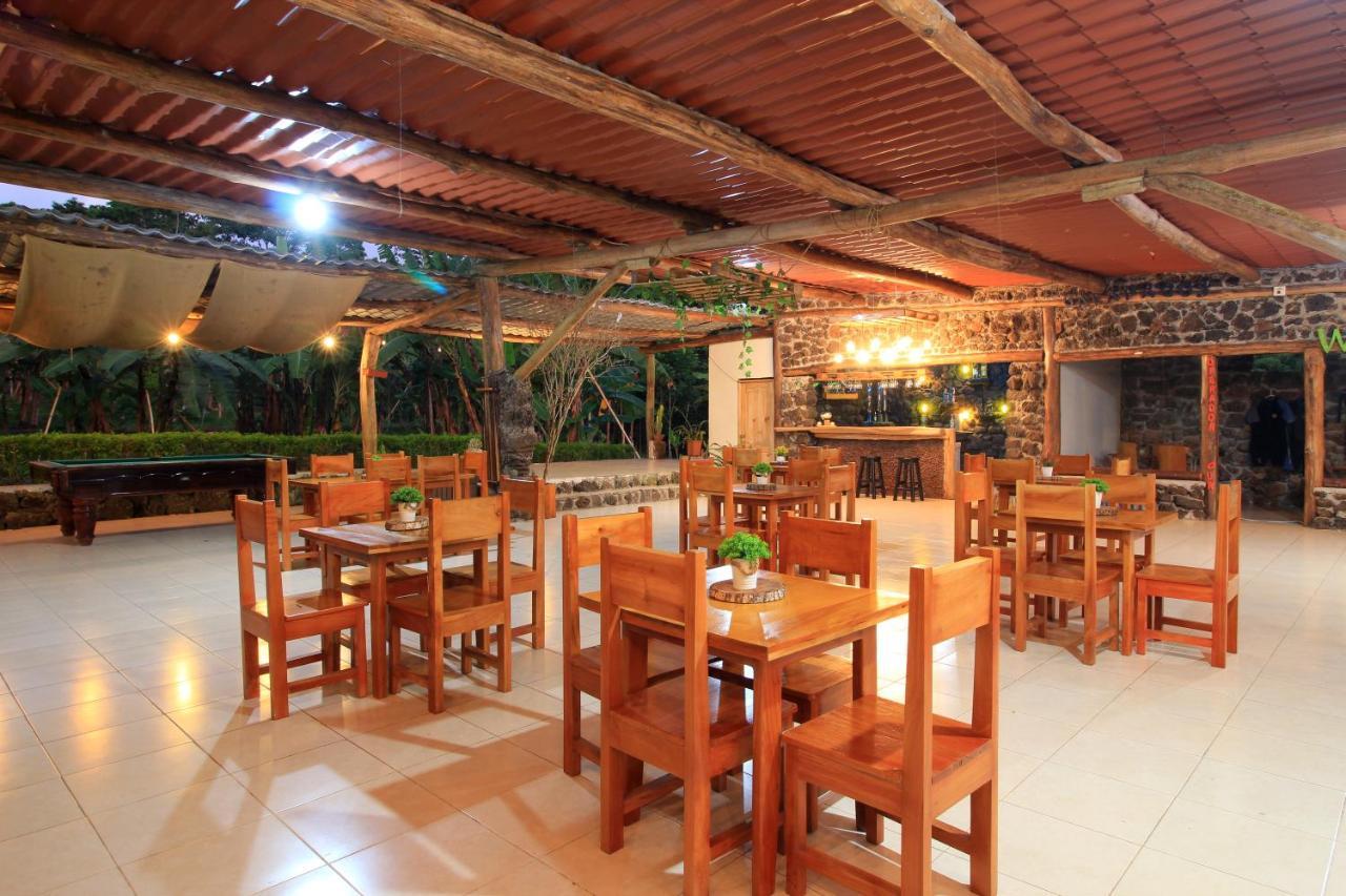 Natura Gardens Galapagos Беллависта Экстерьер фото