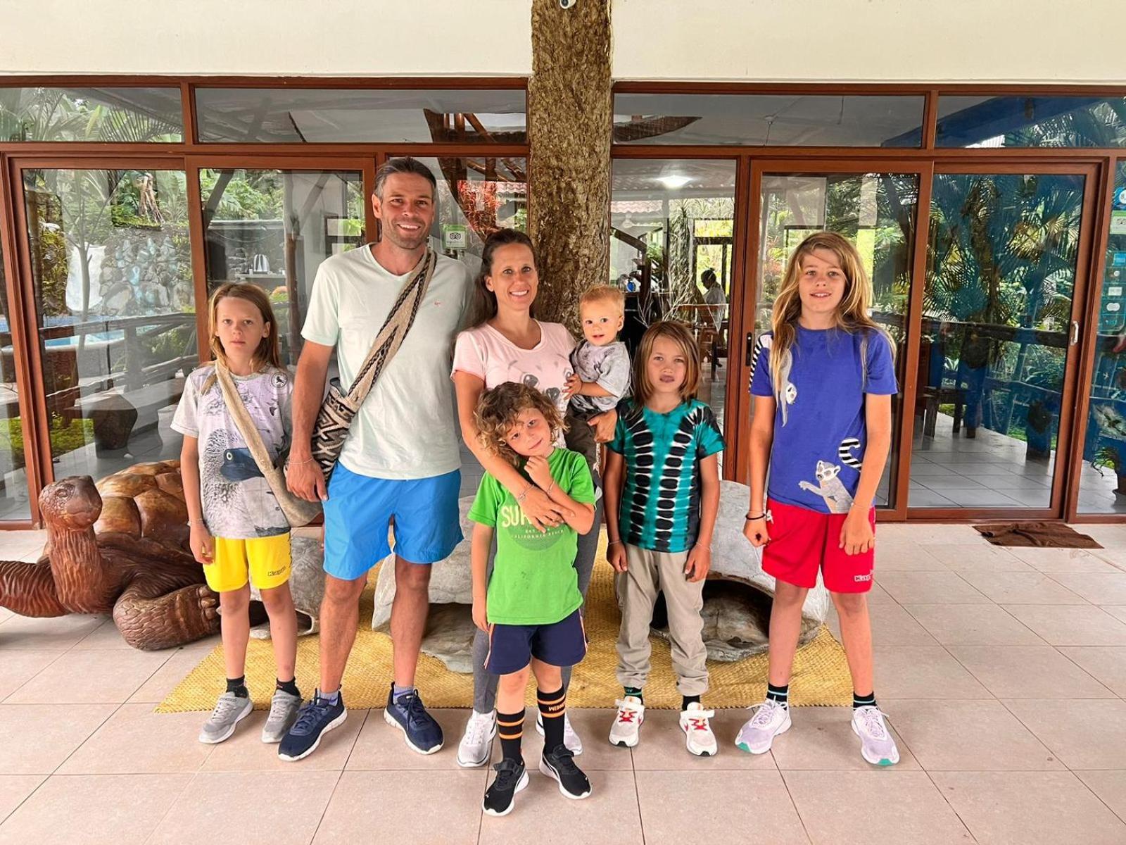 Natura Gardens Galapagos Беллависта Экстерьер фото